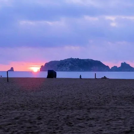Estartit Near Costa Brava Beaches Apartment *